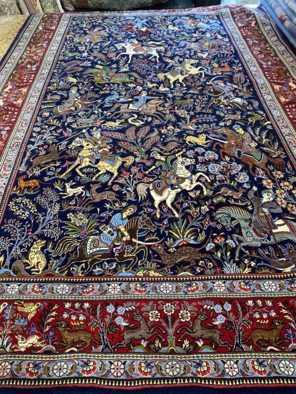 6' 10" x 10' 03" Wool Vintage Rug- 293