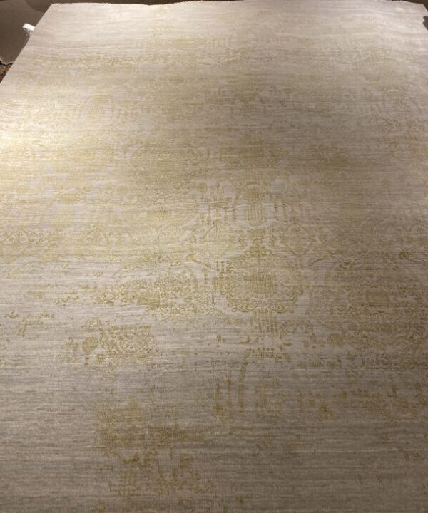 8' 01" x 9' 10" Wool- India - Image 2