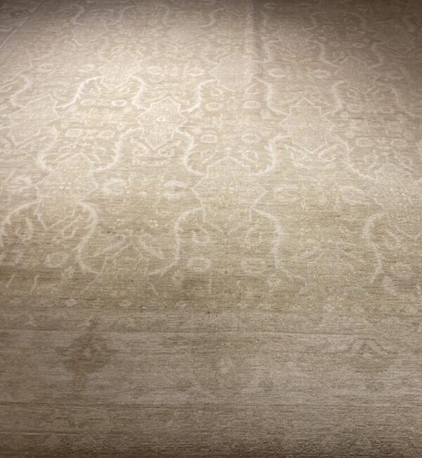 9' 09" x 13' 03" Wool- Pakistan - Image 2