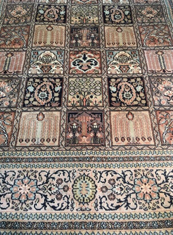 4' 02" x 5' 10" SILK- India - Image 2