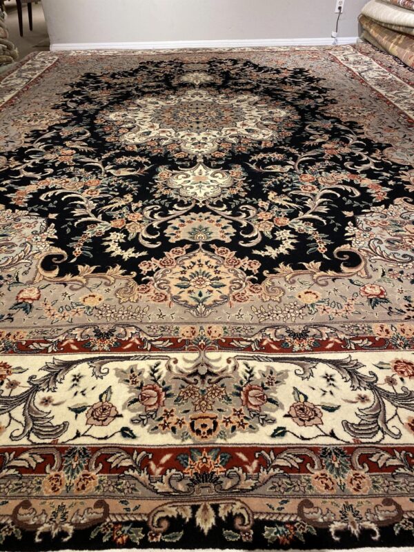9' 00" x 12' 04" Wool- China