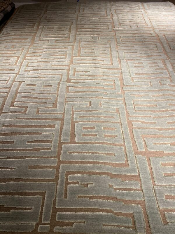 9' 00" x 12' 00" Wool- Nepal