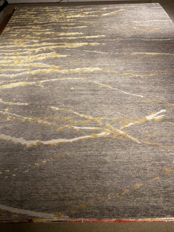 9' 00" x 12' 00" Wool- Nepal