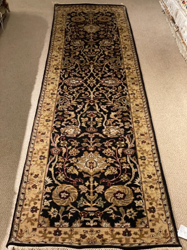 2' 05" x 9' 07" Wool- India