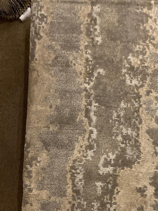 3' 00" x 5' 00" Tufenkian Collection - Image 2