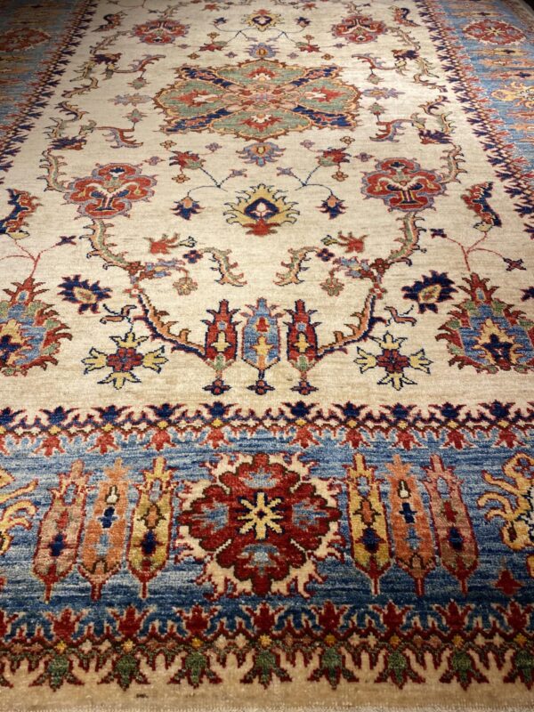 5' 09" x 8' 02" Wool- Pakistan