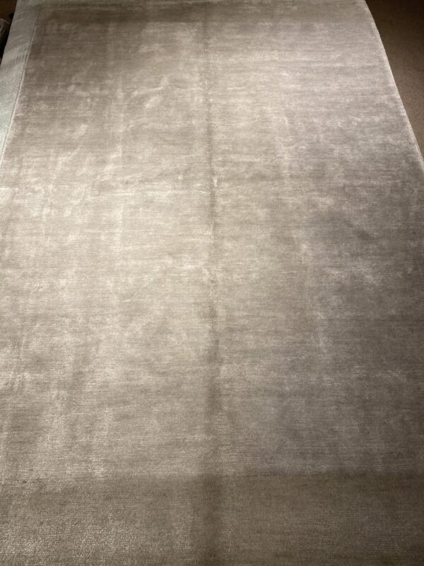 6' 00" x 9' 00" Wool & Silk- Nepal