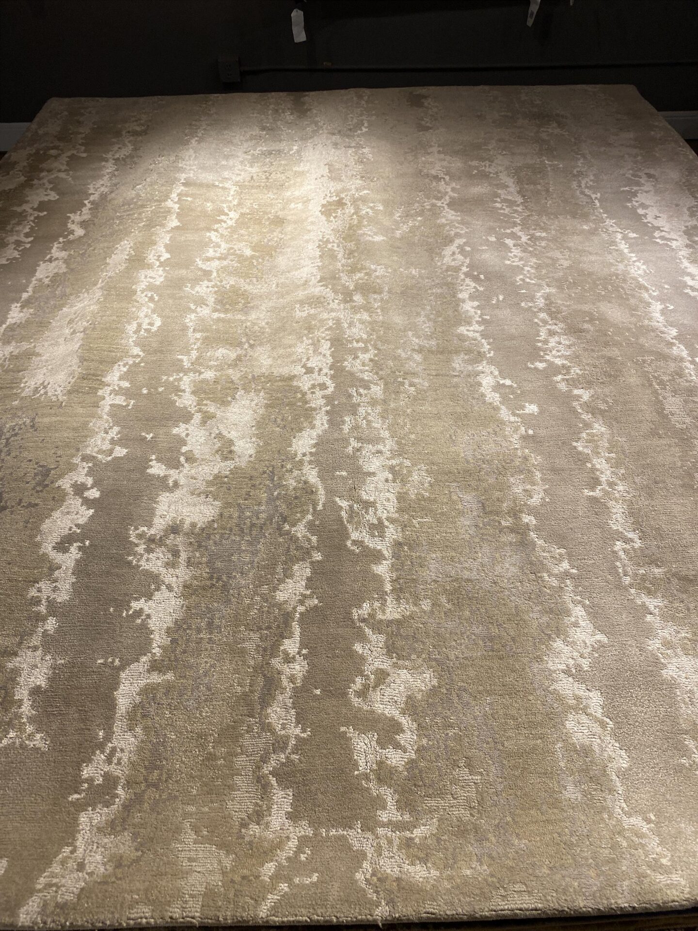 8' 00" x 10' 00" Wool- Nepal