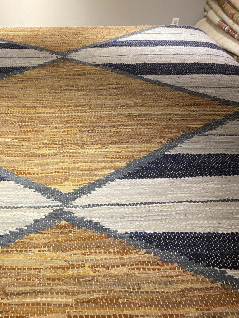 9' 00" x 12' 00" Hemp And Leather Material - VT21 Design