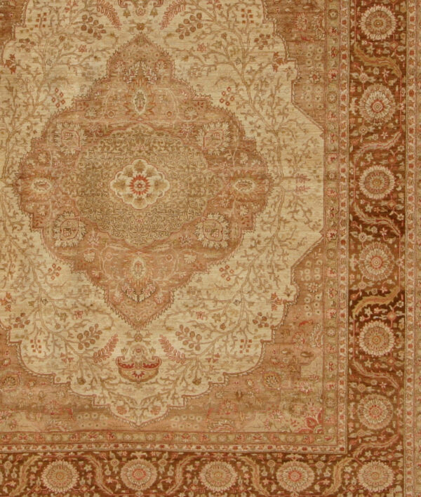 8' 03" x 9' 11" Farahan Collection - Image 2