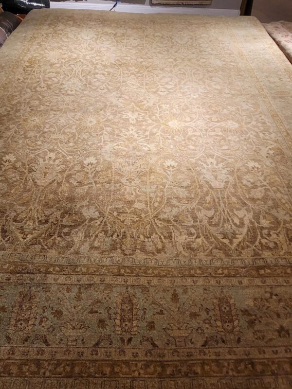 9' 01" x 12' 00" Wool- India