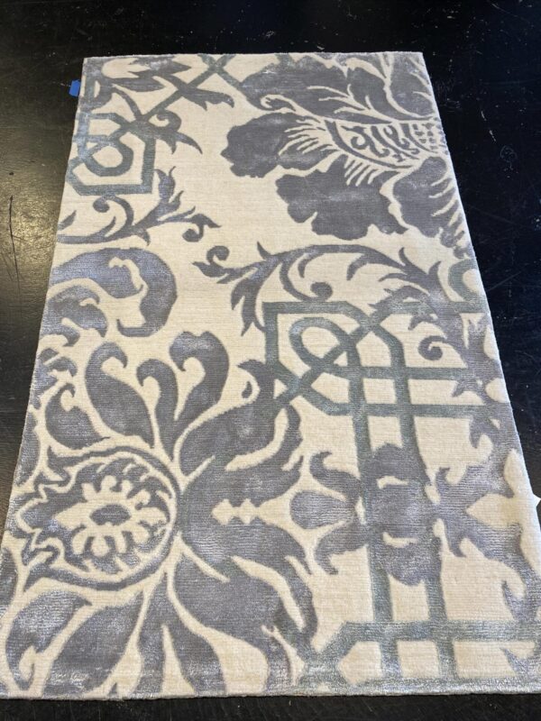 3' 00" x 5' 00" ANTOINETTE Design