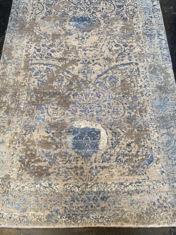 2' 11" x 4' 10" Viscose- India