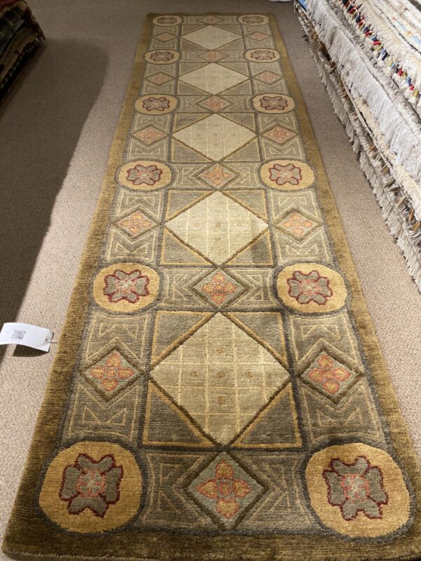 2' 09" x 10' 00" Wool- Nepal