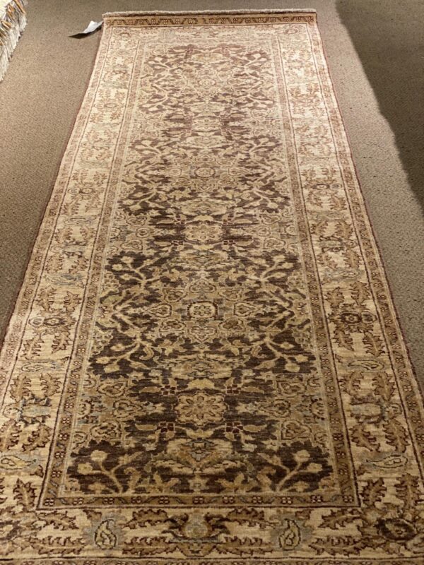 2' 07" x 7' 10" Wool- Pakistan