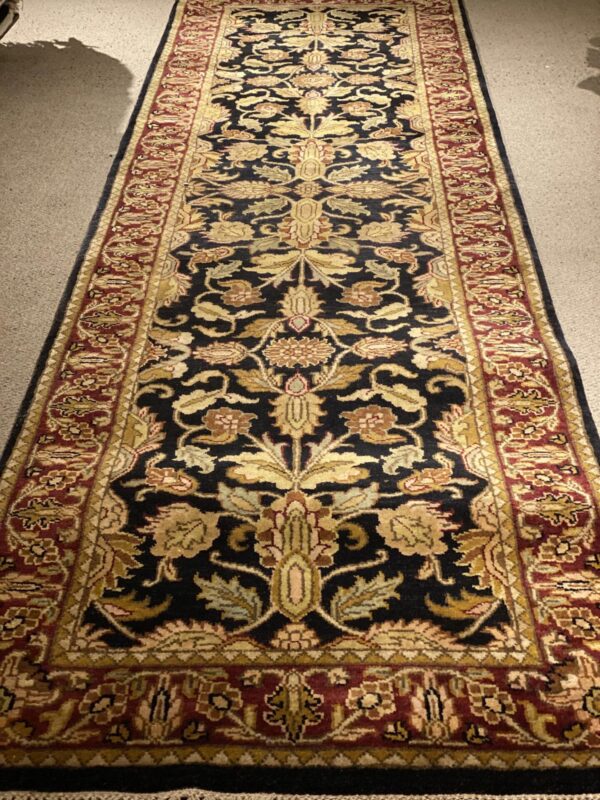 2' 11" x 10' 03" Wool- India