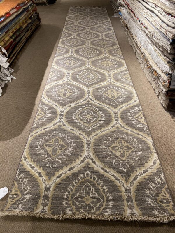 3' 01" x 16' 00" Wool & Silk- India