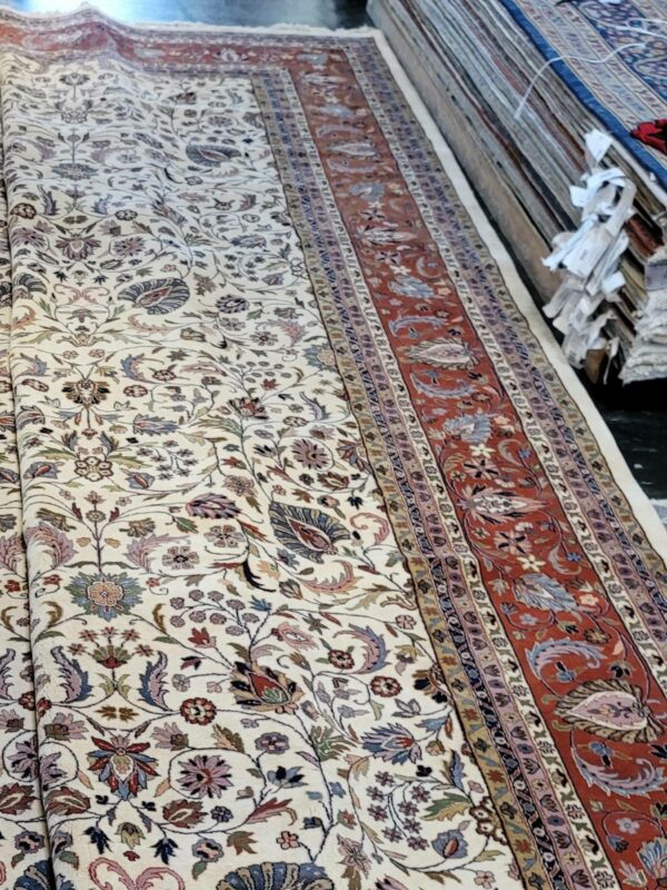 15' 00" x 20' 00" Wool- India - Image 2
