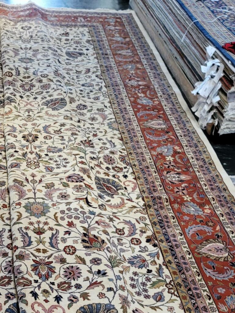 15' 00" x 20' 00" Wool- India