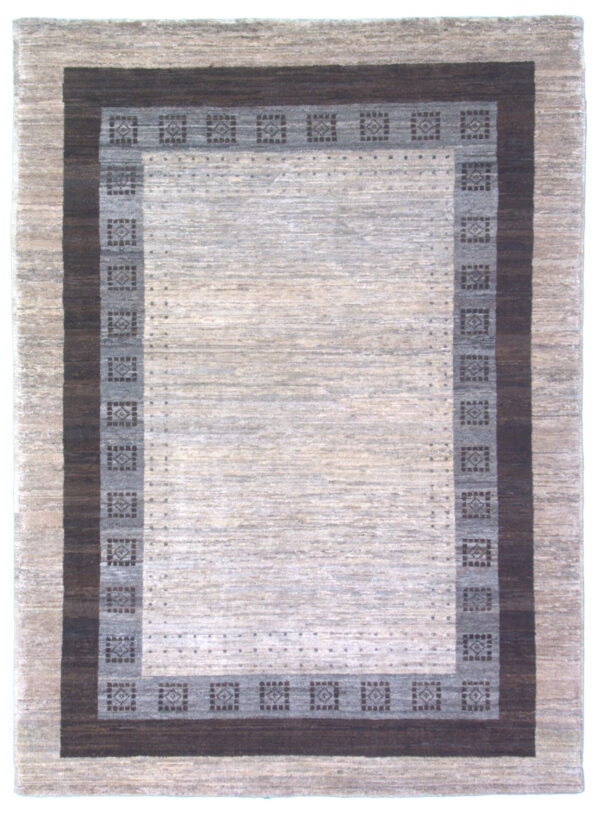 4' 00" x 5' 07" Wool- Pakistan