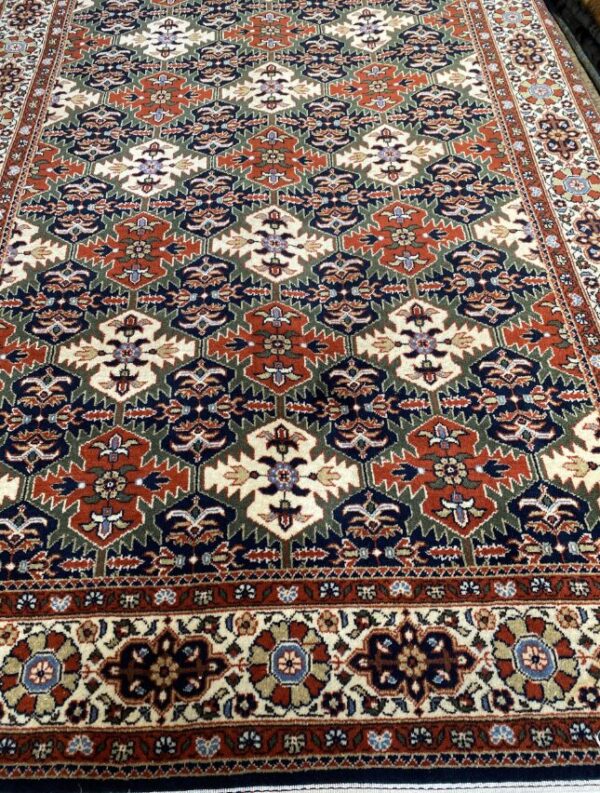 6' 00" x 9' 05" Wool- India - Image 2