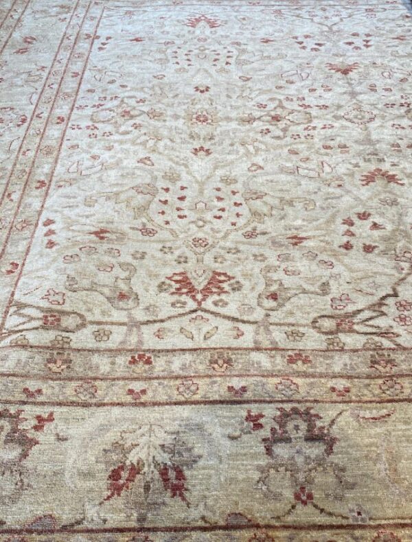 8' 02" x 8' 02" Wool- Pakistan - Image 2