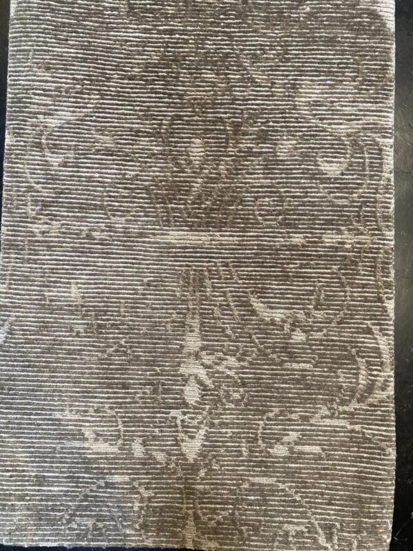 2' 00" x 3' 00" Nepal, Wool- 3981