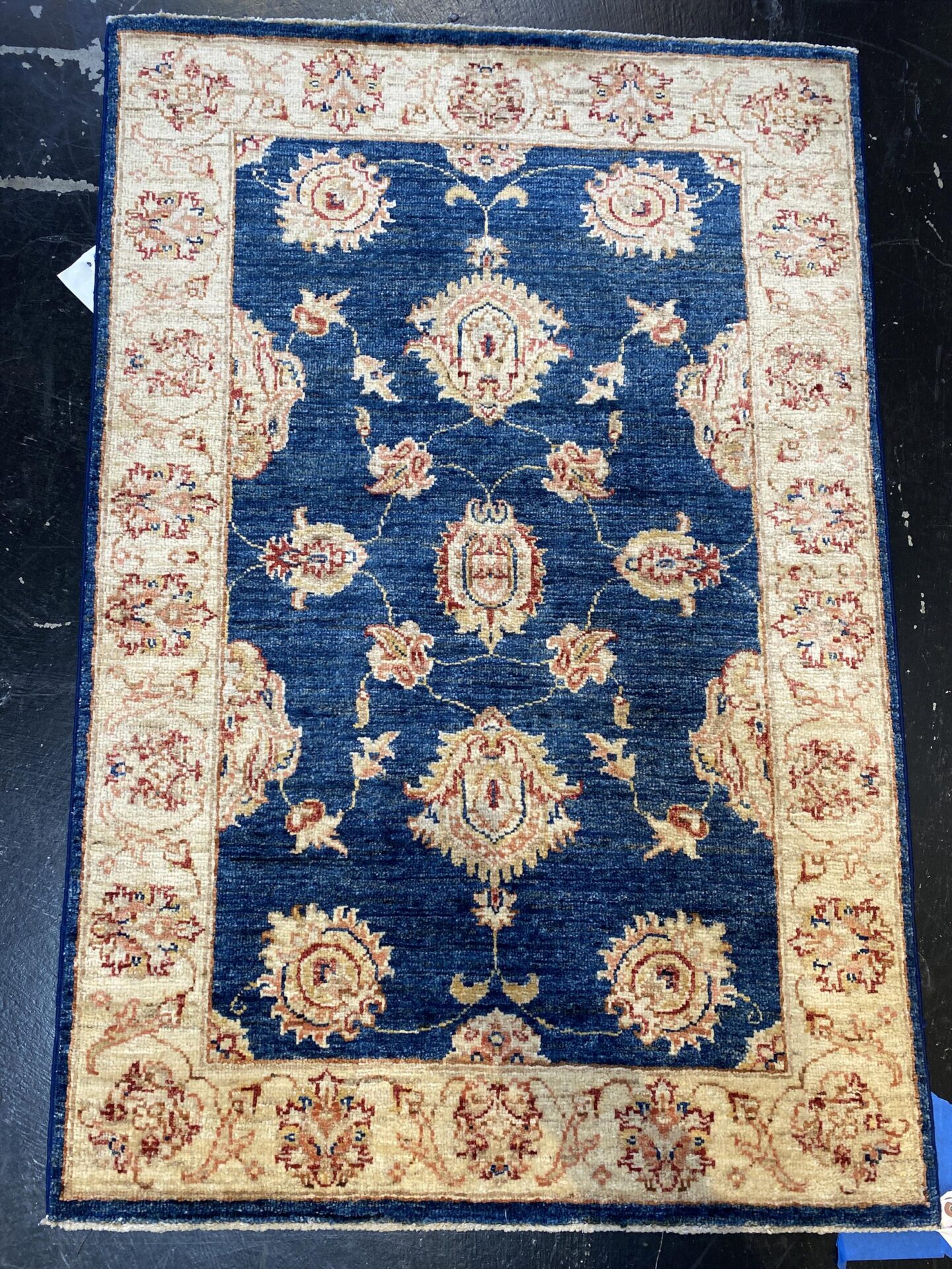 2' 07" x 3' 10" Wool- Pakistan