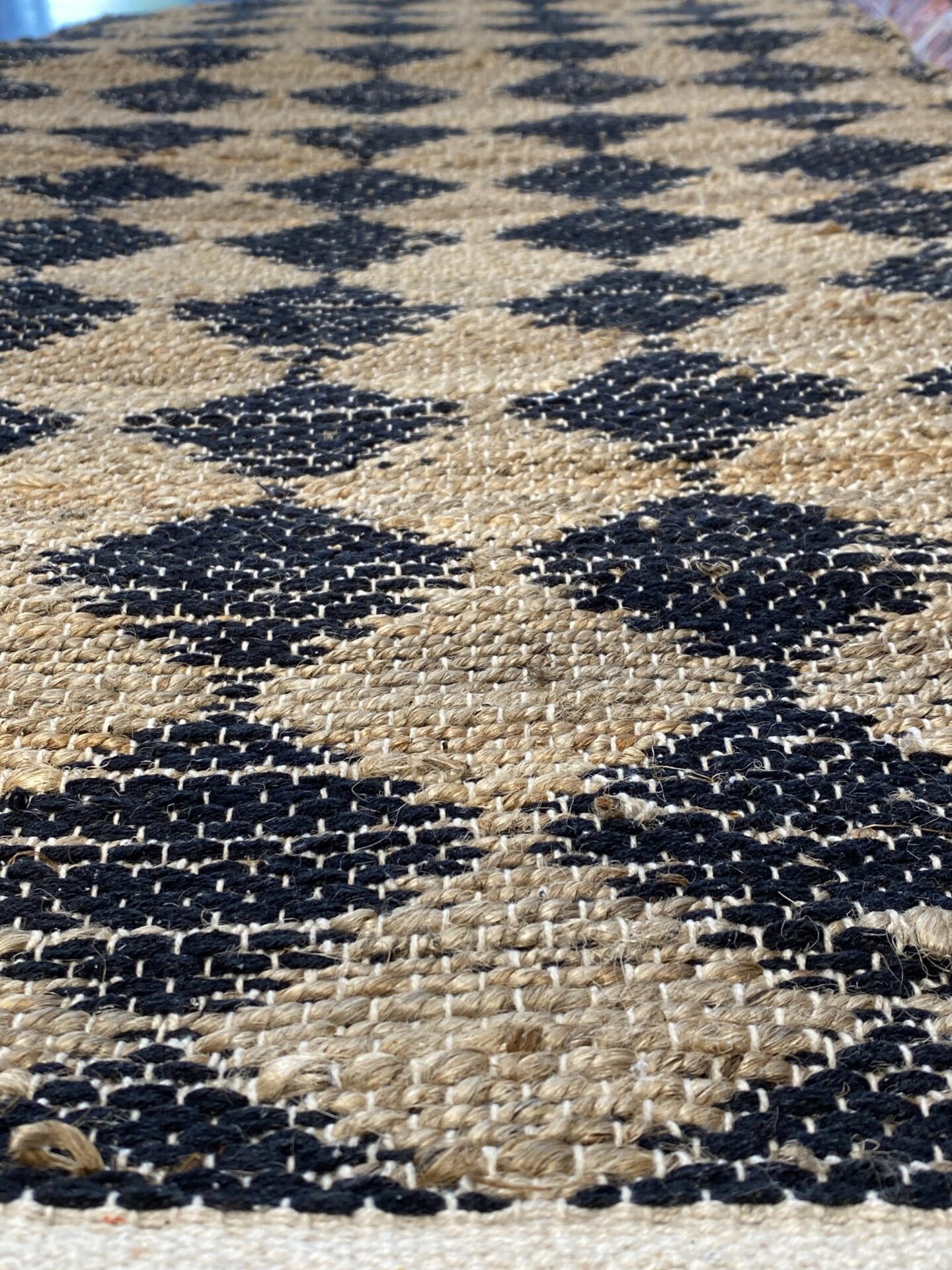 2' 00" x 5' 00" VT8 Design - India