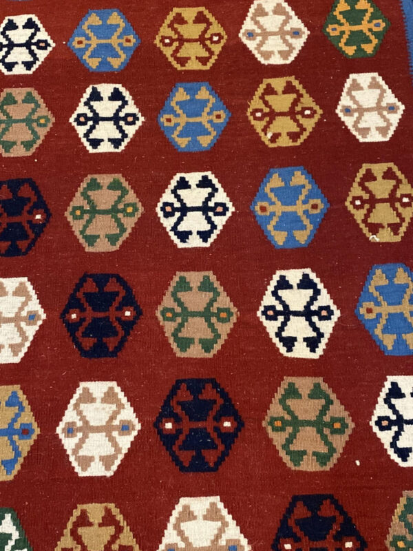 3' 10" x 5' 01" Shiraz Design - Image 2