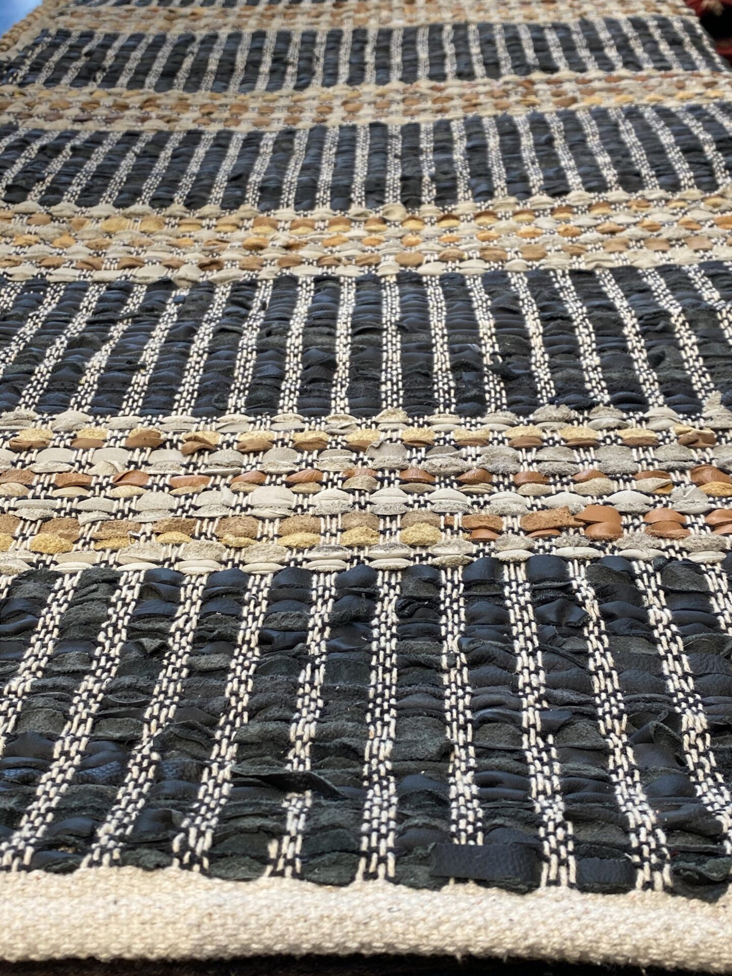 2' 00" x 5' 00" VT24 Design - India