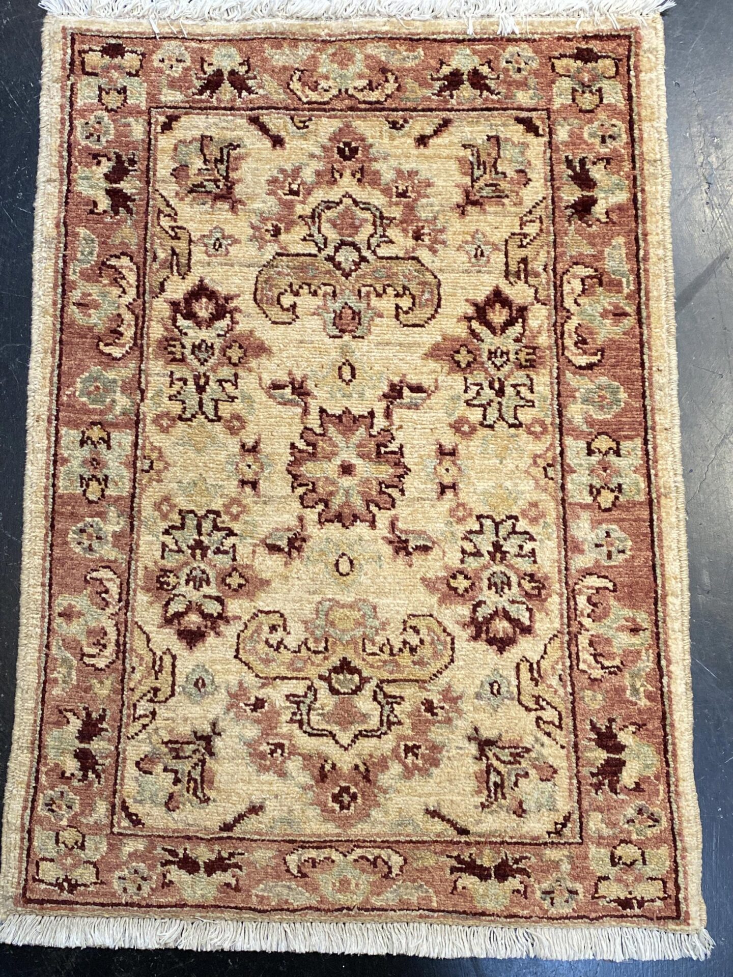 2' 00" x 2' 10" Pakistan- Wool