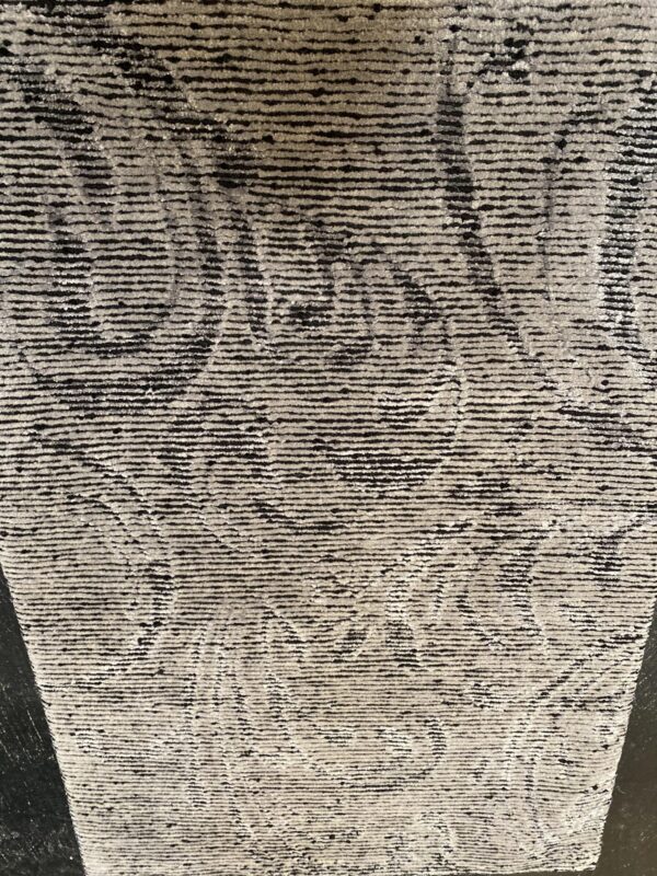 2' 00" x 3' 00" Wool, Nepal- 3989