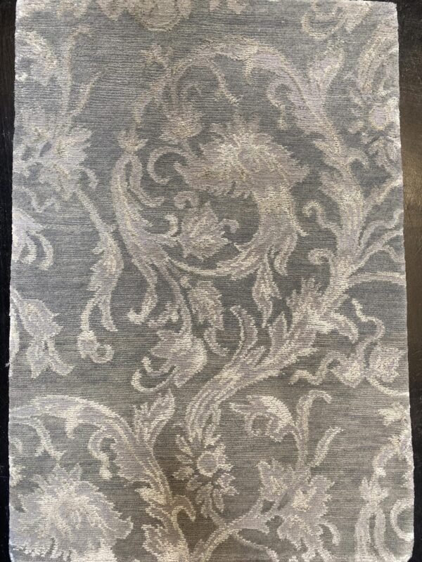 2' 00" x 3' 00" Nepal, Wool & Silk- 3968