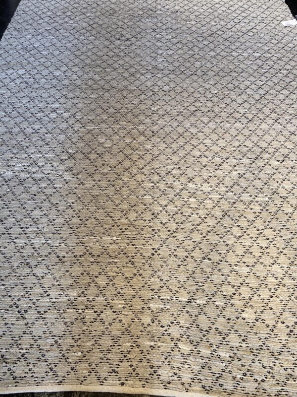 8' 00" x 10' 00" India- Hemp And Leather