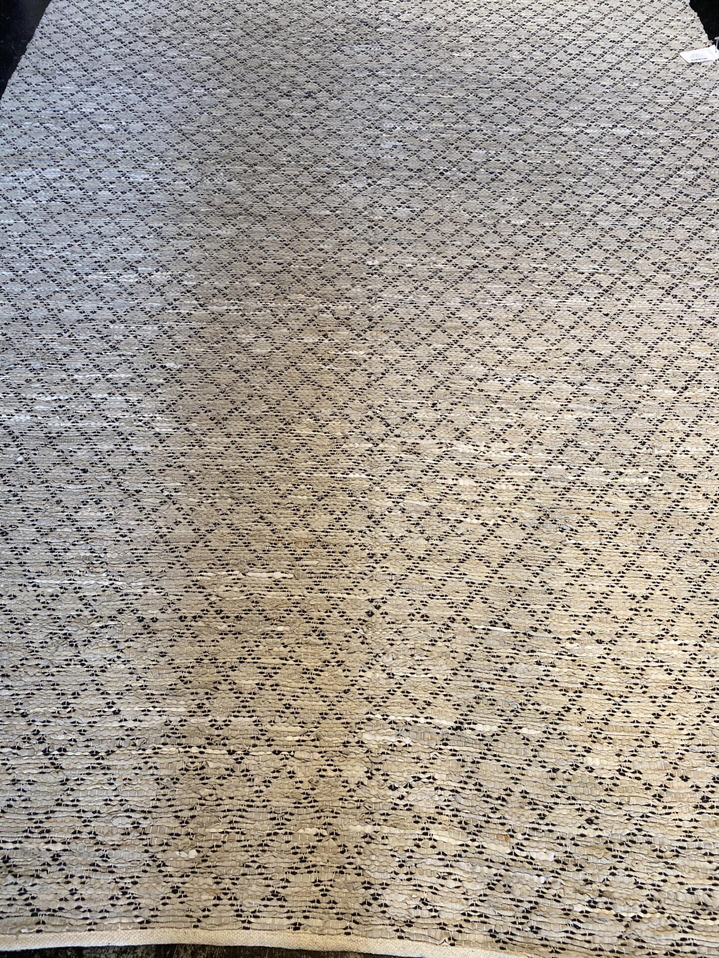 8' 00" x 10' 00" India- Hemp And Leather