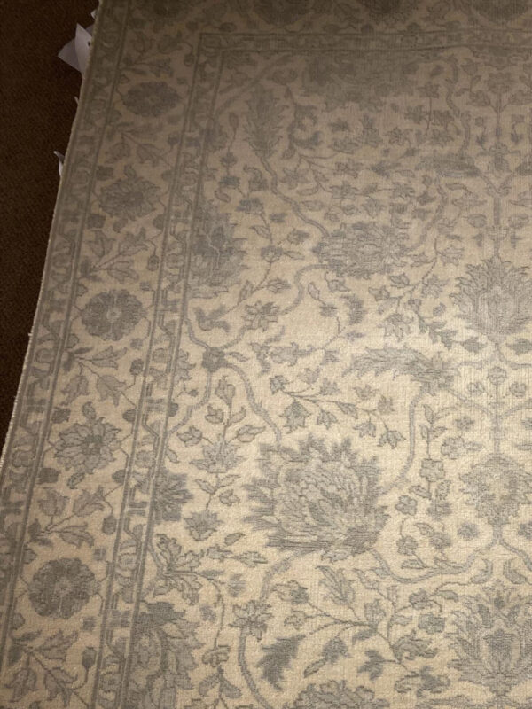 4' 02" x 6' 00" Tabriz Design and Wool Material - India - Image 2