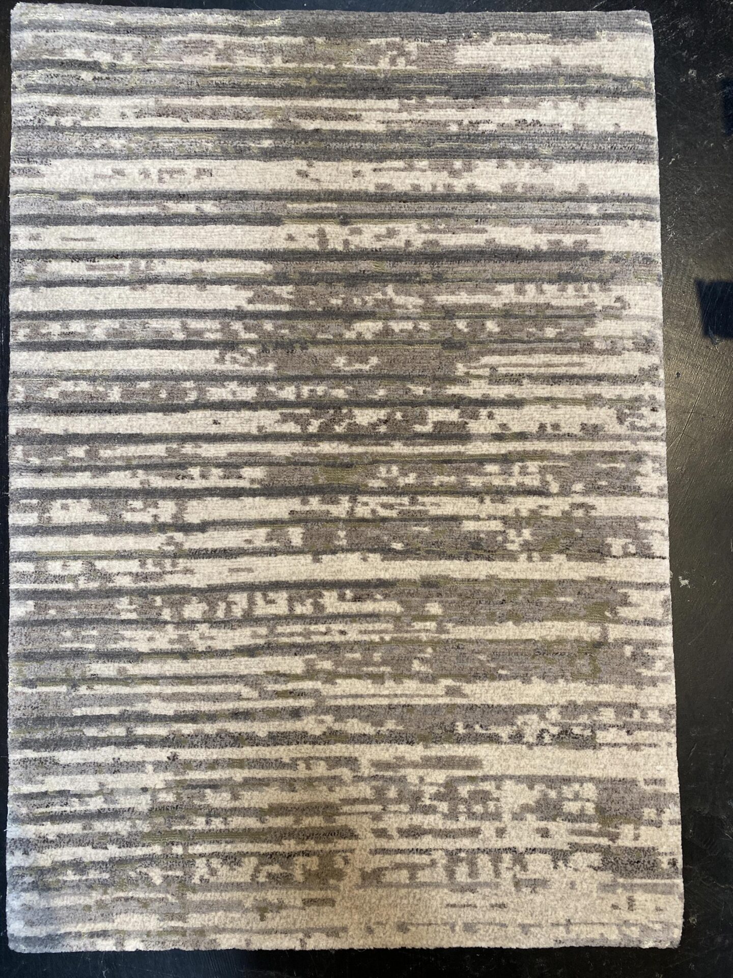 2' 00" x 3' 00" Nepal, Wool- 3970