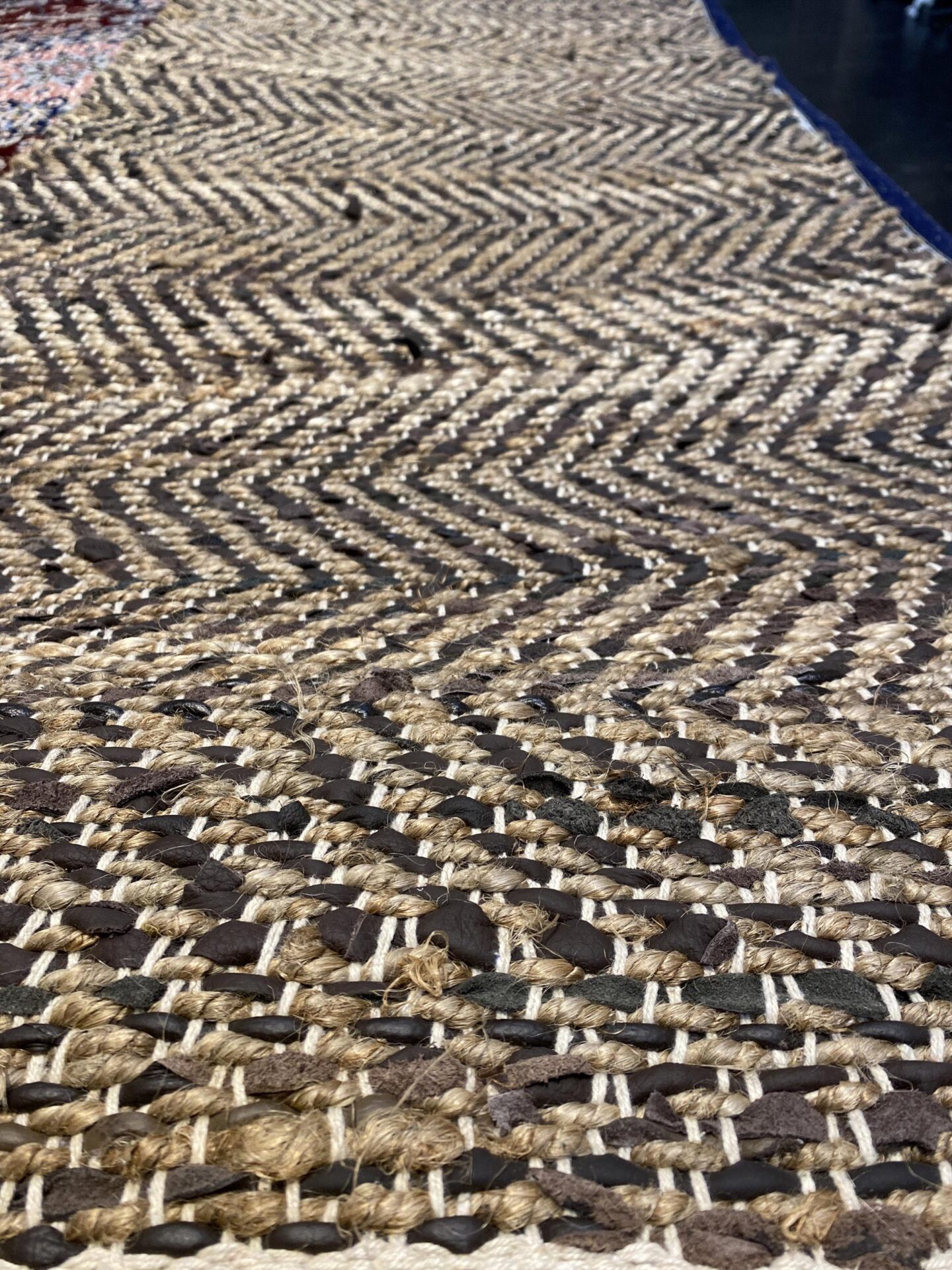 2' 00" x 5' 00" India- Hemp And Leather