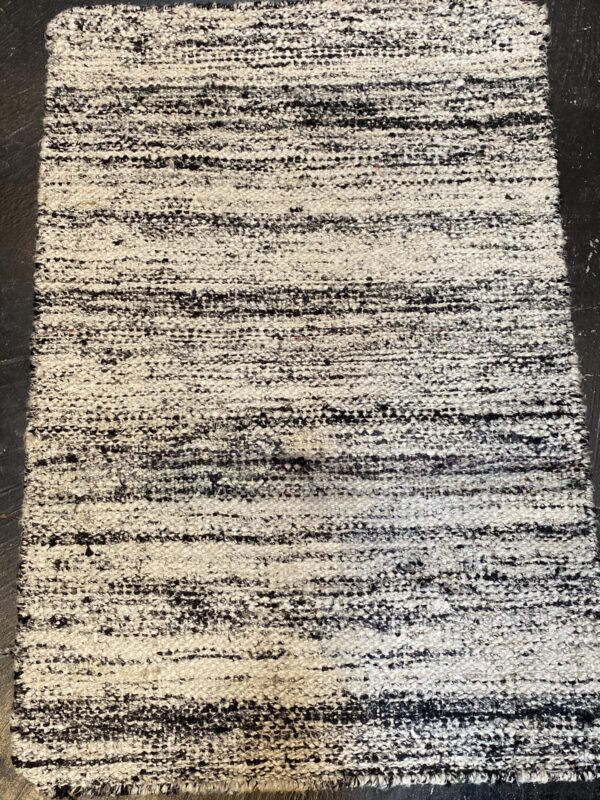 2' 00" x 3' 00" India- Wool