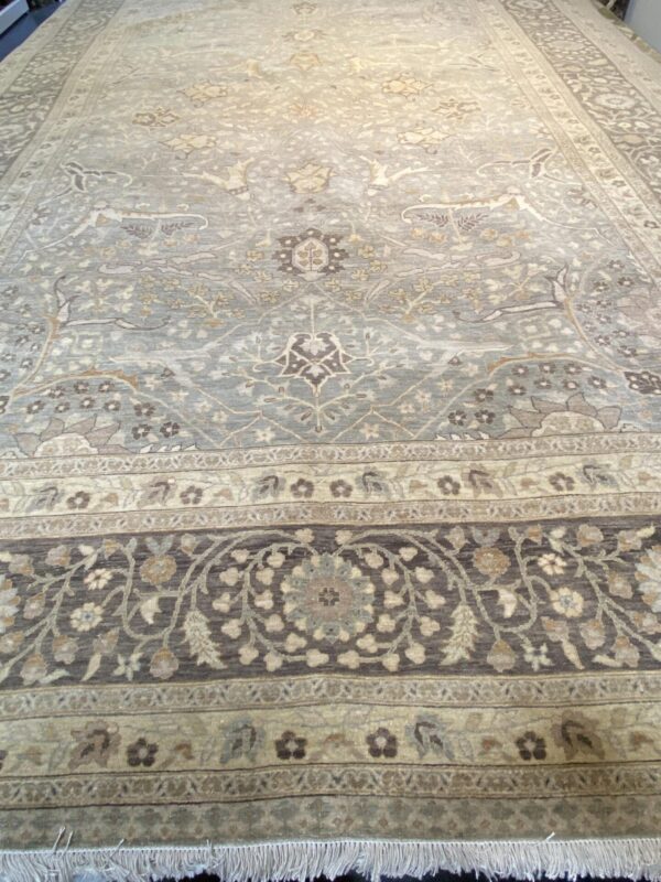 9' 07" x 14' 00" India- Wool & Silk