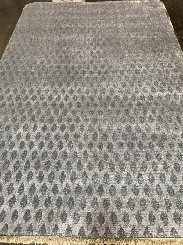 4' 00" x 6' 00" Wool And Viscose Material - India