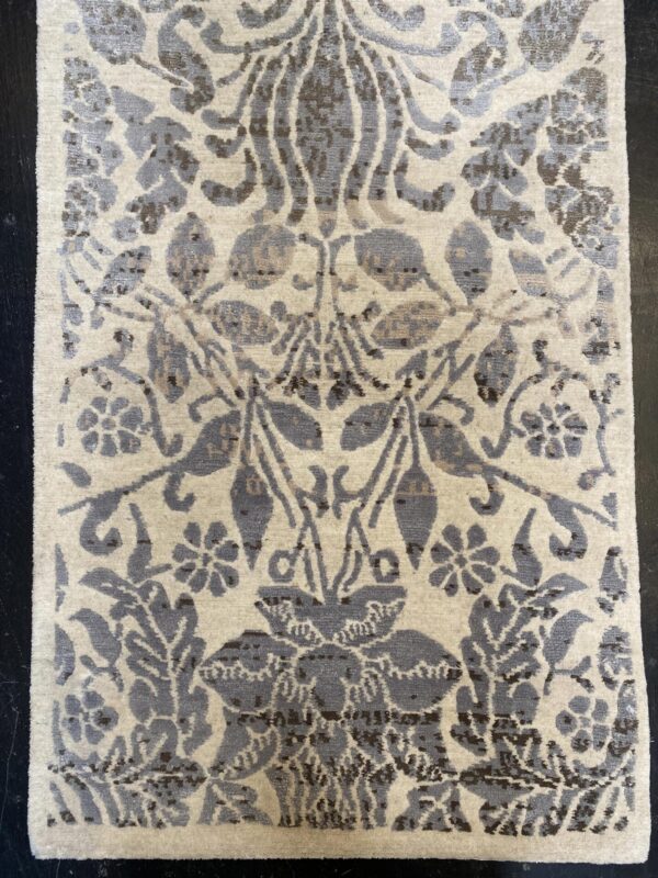 2' 00" x 3' 00" Nepal, Wool- 3976