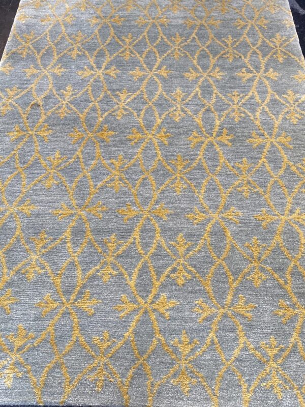 2' 00" x 3' 00" Wool & Silk- Nepal