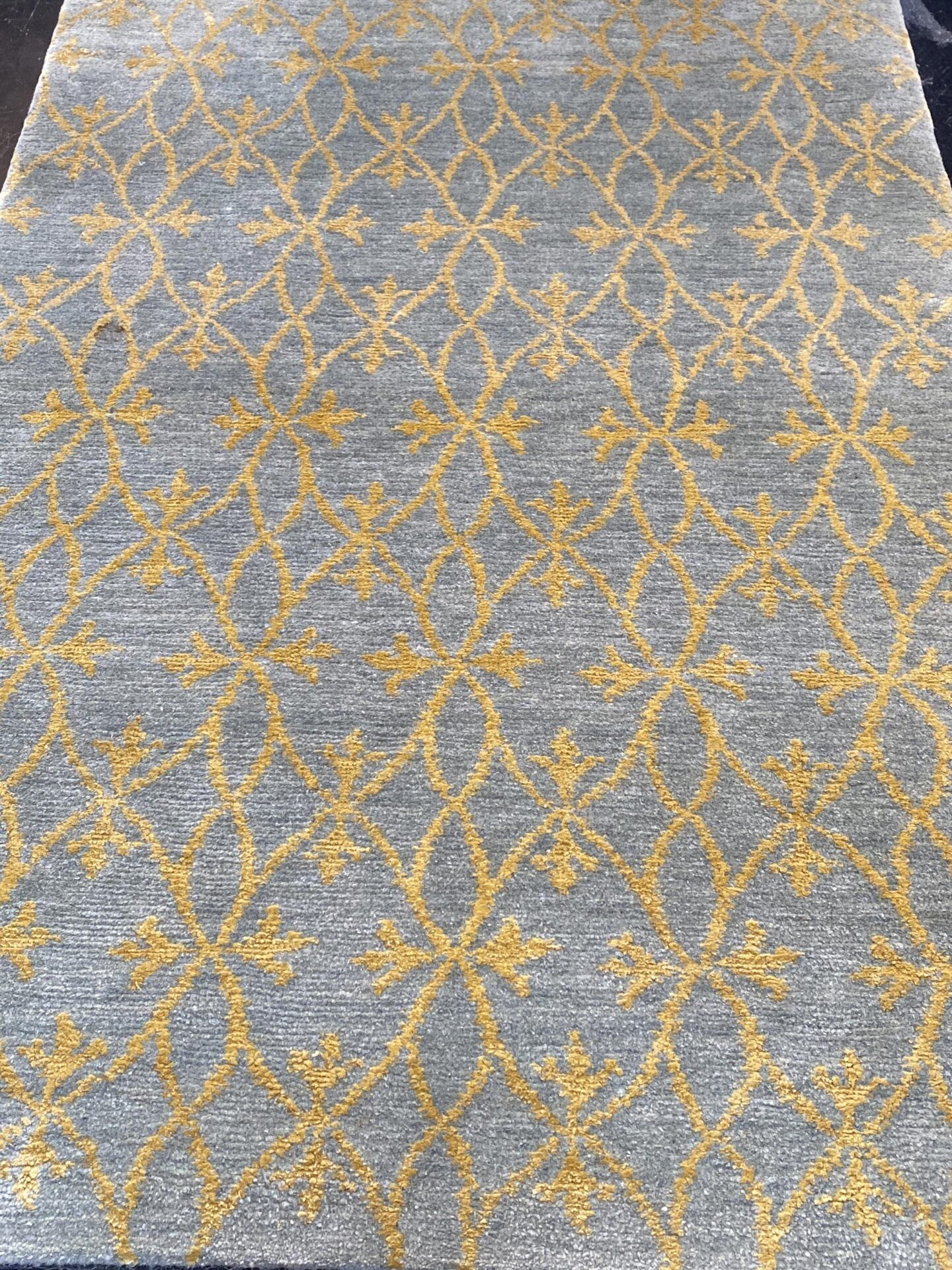 2' 00" x 3' 00" Wool & Silk- Nepal