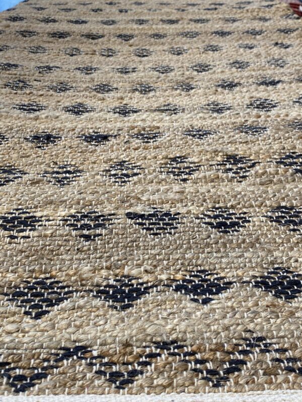 2' 00" x 5' 00" VT30 Design - Hemp And Leather