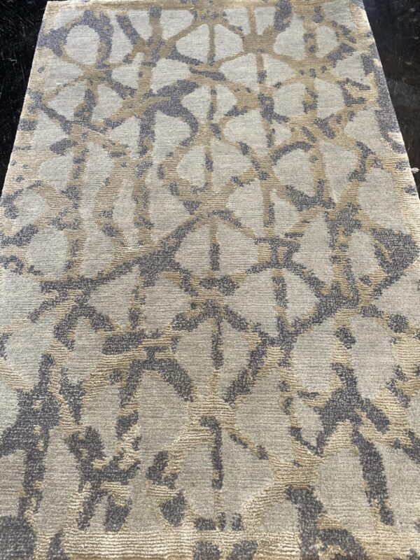 2' 00" x 3' 00" Wool & Silk- Nepal