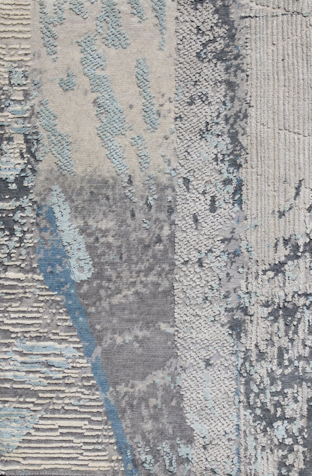 2' 00" x 2' 11" Wool & Silk, India- 4022