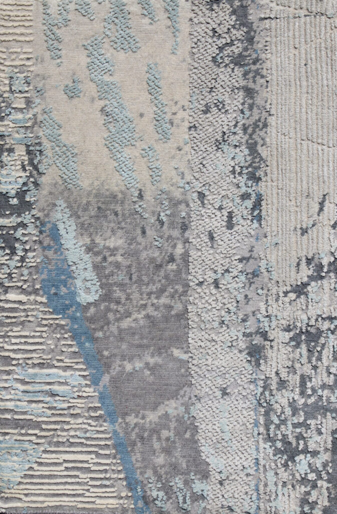 2' 11" x 4' 11" Wool & Silk, India- 4024