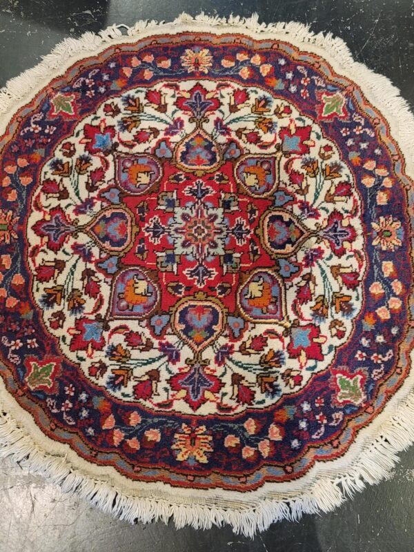 3' 00" x 3' 00" Wool- Iran